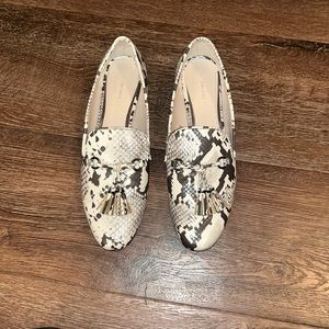 Zara Snakeskin loafers size 40